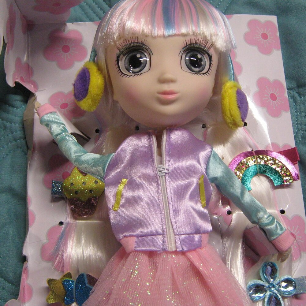 NEW in box HTF Suki Shibajuku Girls Anime Wave 2, 13" Doll